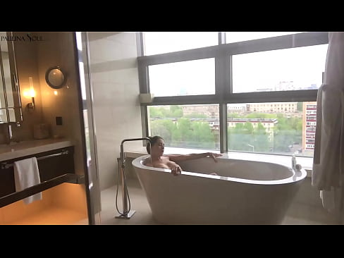 ❤️ BABE aruthrol Yn angerddol jerking oddi ar ei pussy yn yr ystafell ymolchi ️ Porn porno super wrthon ni